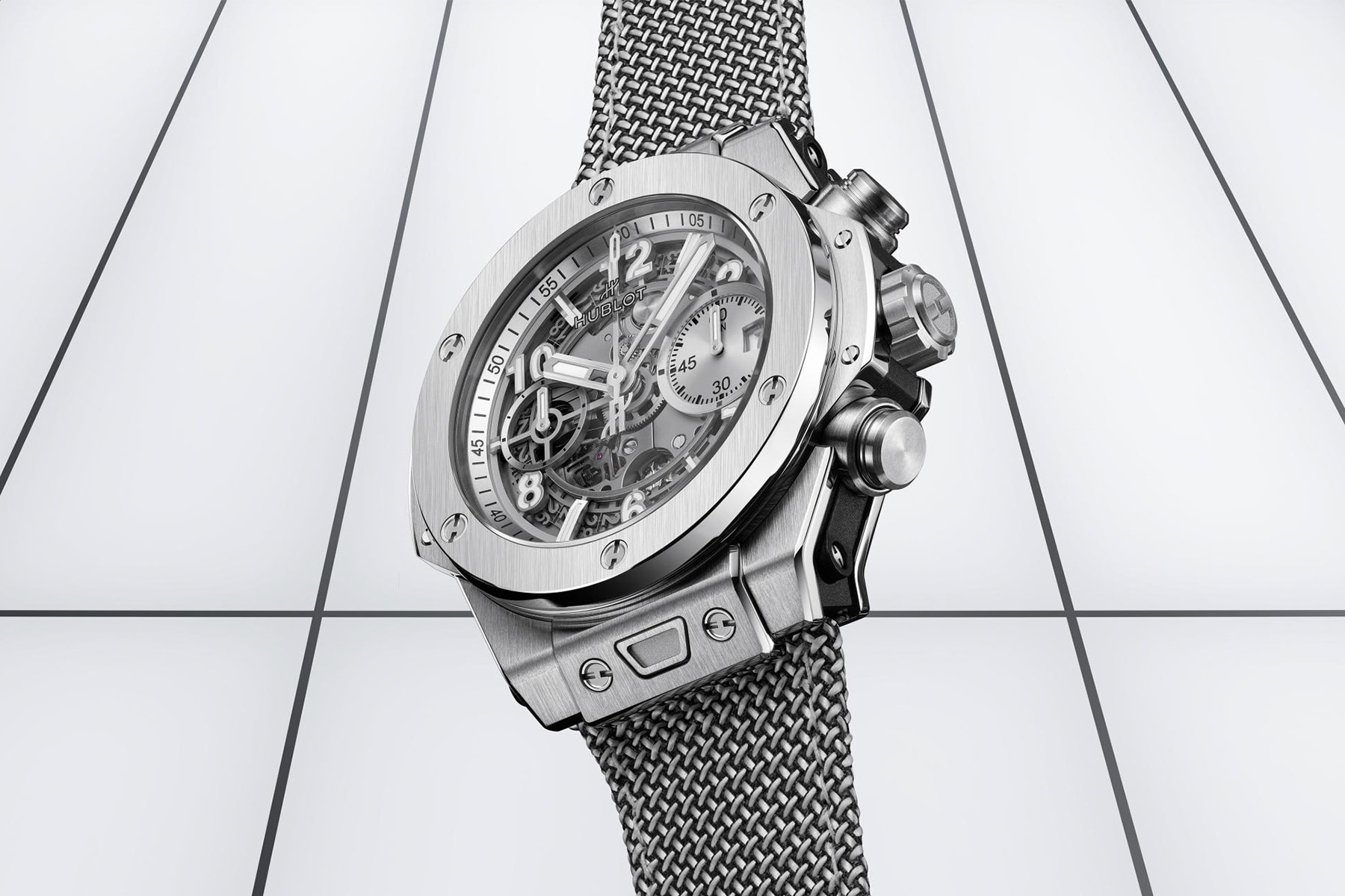 Hublot 推出極限量 200 枚 Big Bang Unico Essential Grey 錶款