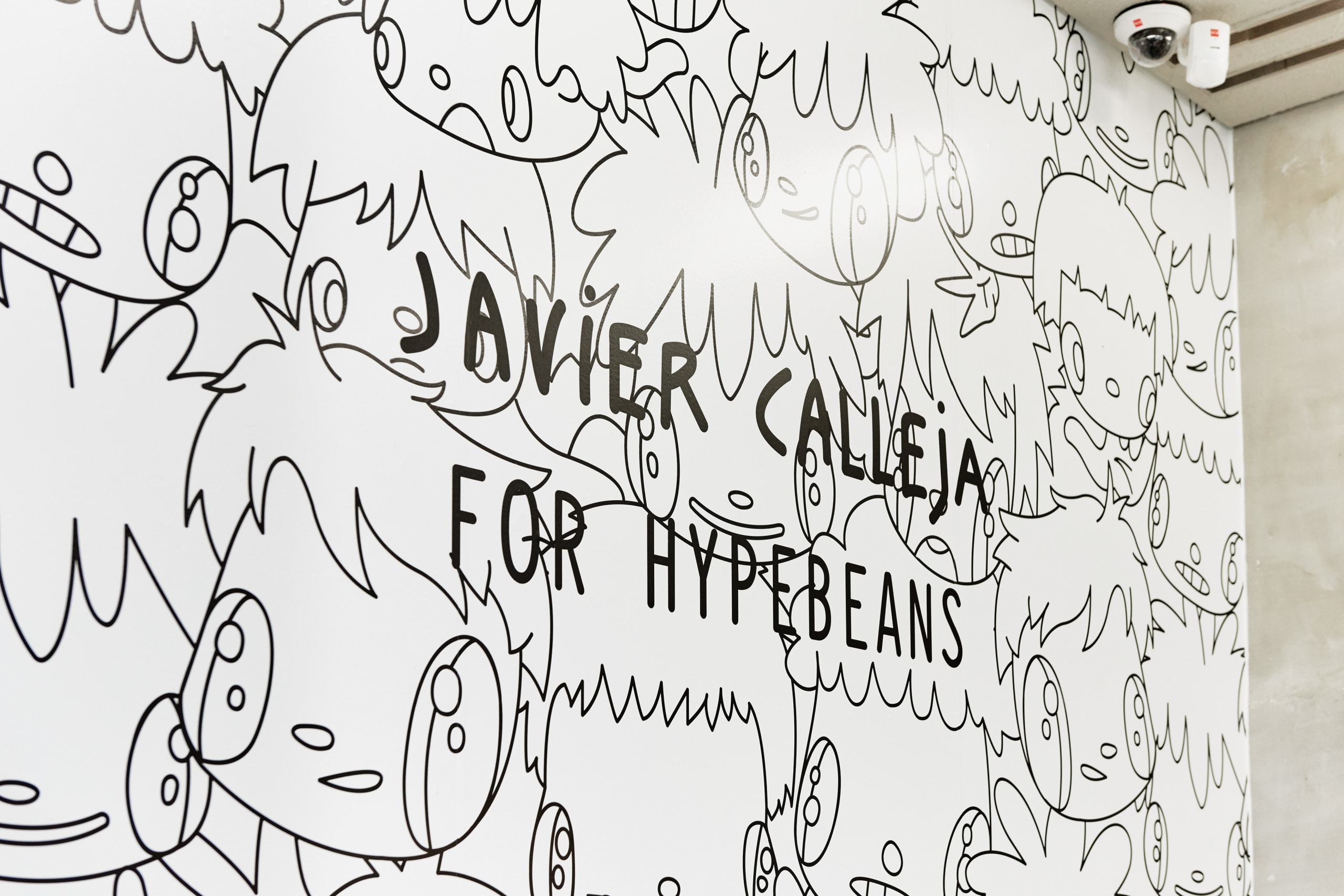HYPEBEANS 攜手西班牙藝術家 Javier Calleja 推出全新聯乘系列