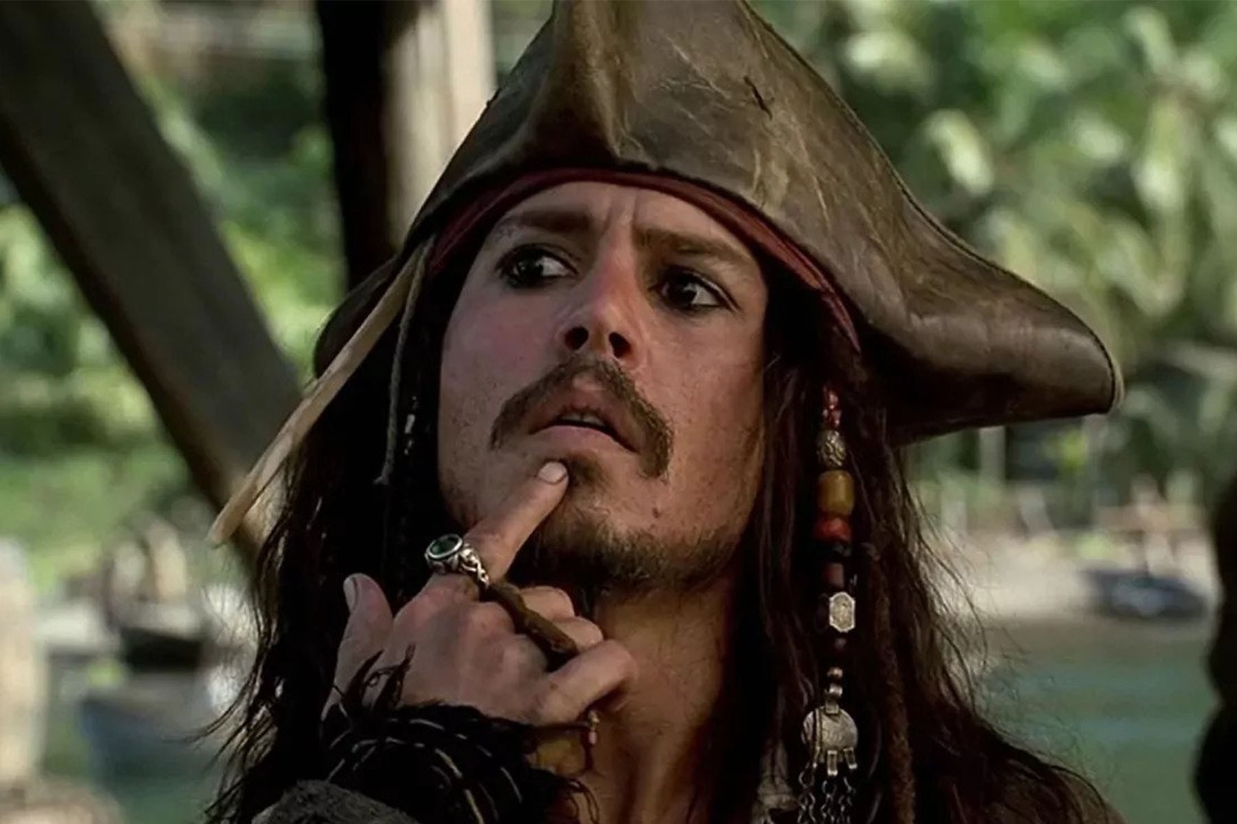 Johnny Depp 親自出面澄清「3 億美金」回歸《Pirates of the Caribbean》傳聞