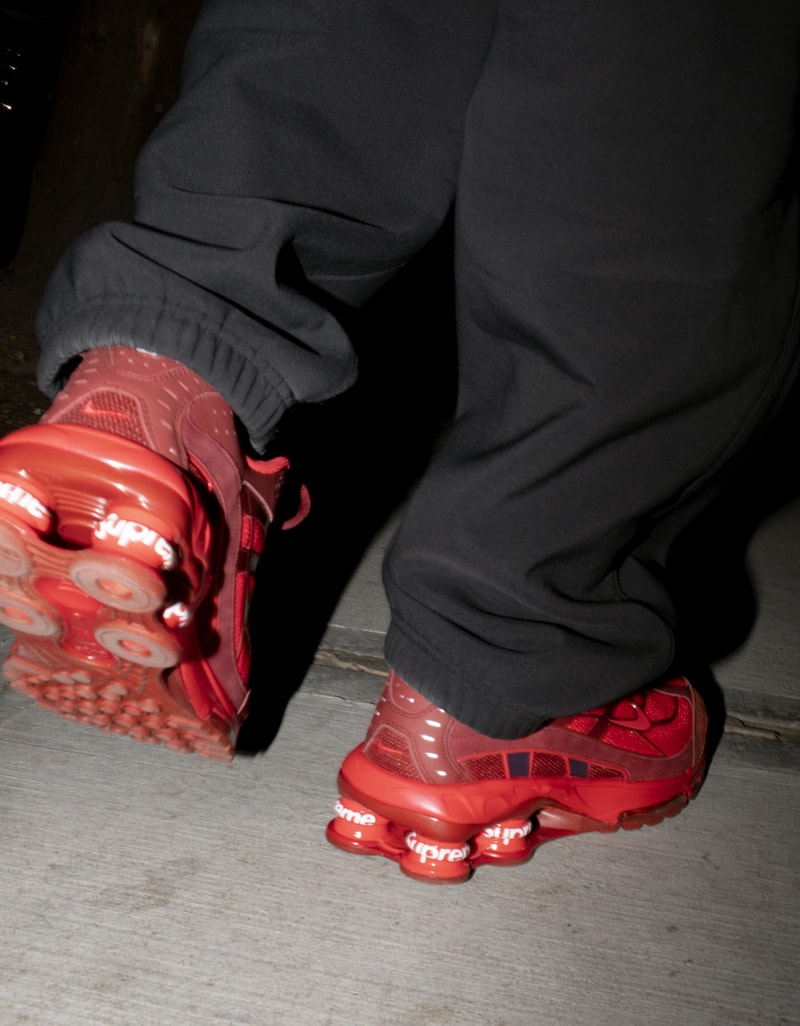 Supreme x Nike Shox Ride 2 全新 2022 春季聯乘系列鞋款發佈