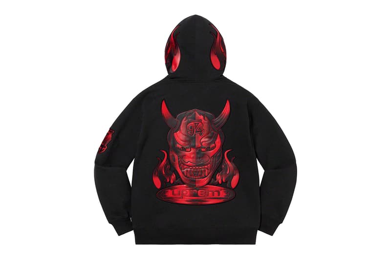 Supreme 最新聯名水槍、盆栽及長凳正式登場