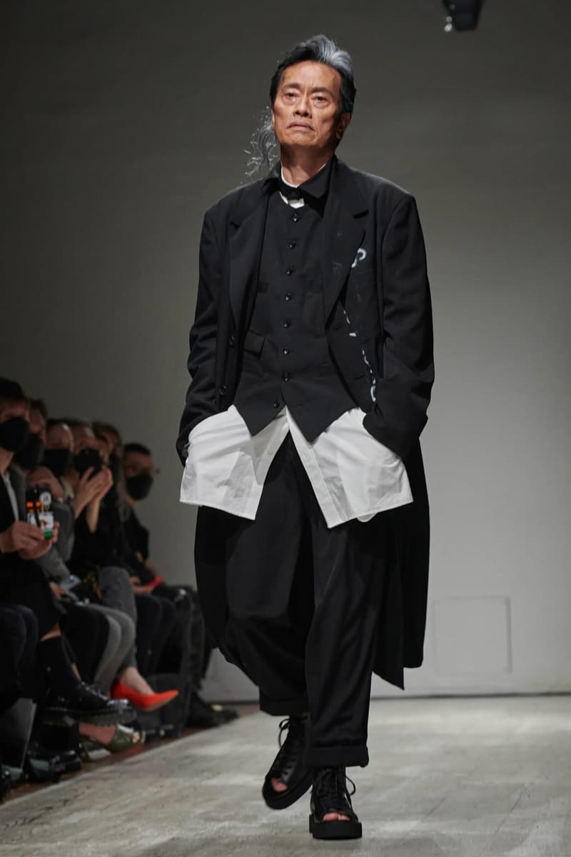 Yohji Yamamoto 2023 年春季男裝系列大秀正式登場