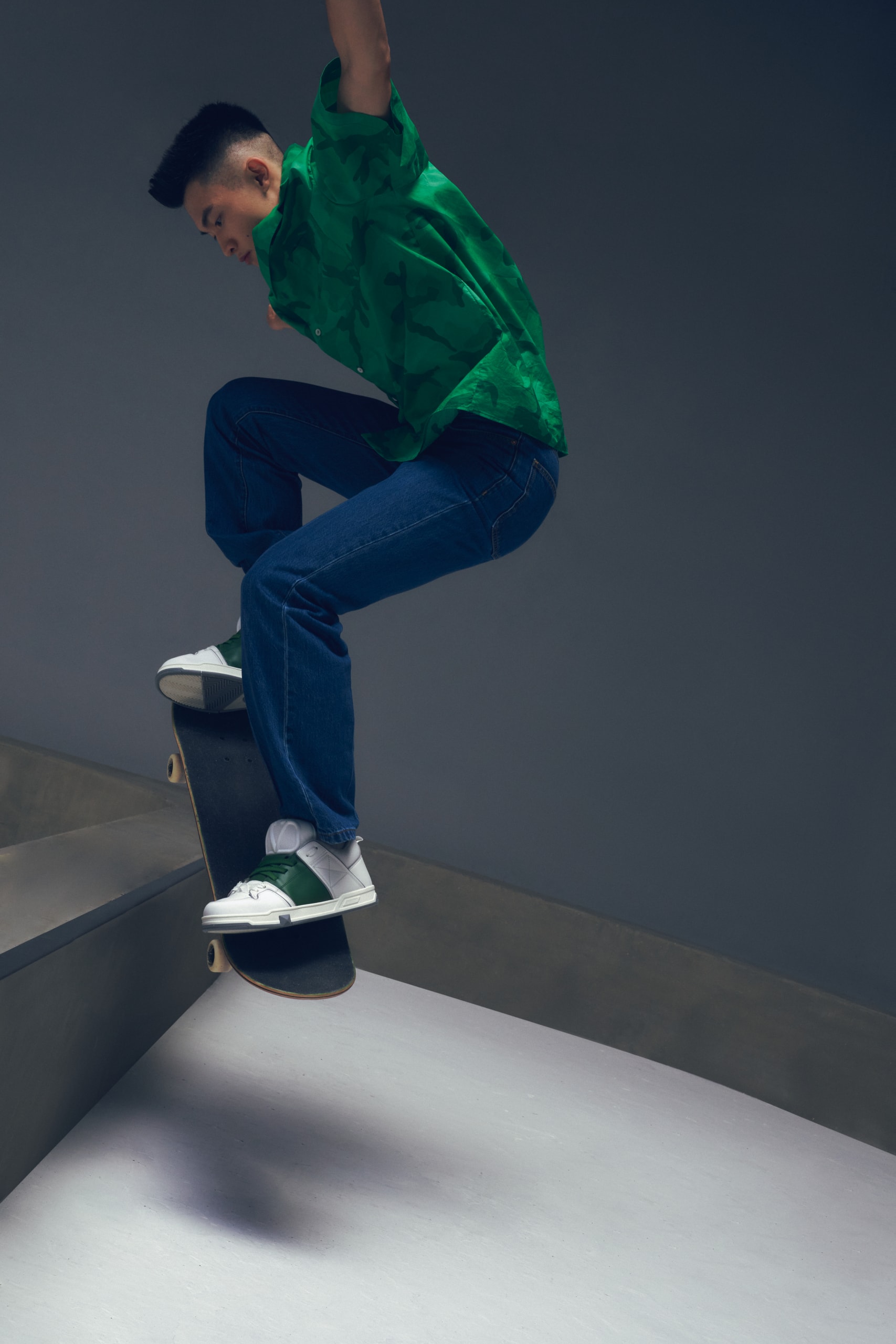 Valentino 融和傳統與新世代視角，推出 Open Skate 運動鞋系列