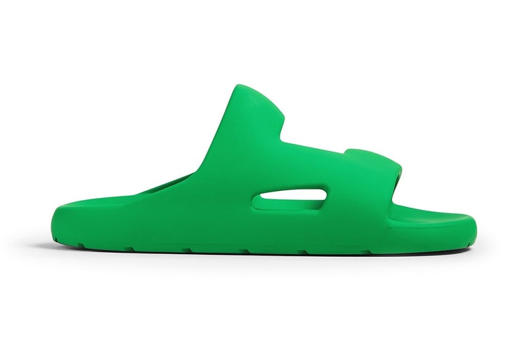 率先近賞 Bottega Veneta 最新橡膠鞋款「Band Slider」