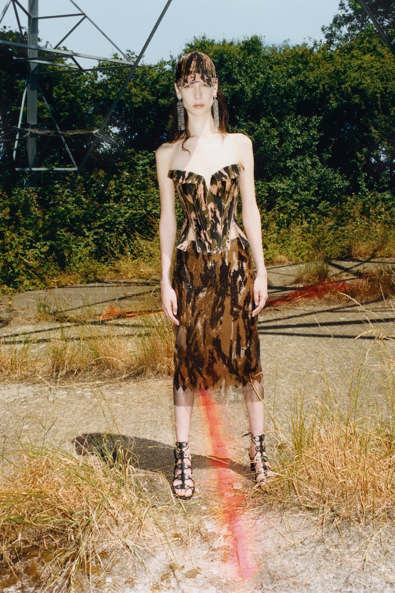 DION LEE 正式發布 2023 早春系列