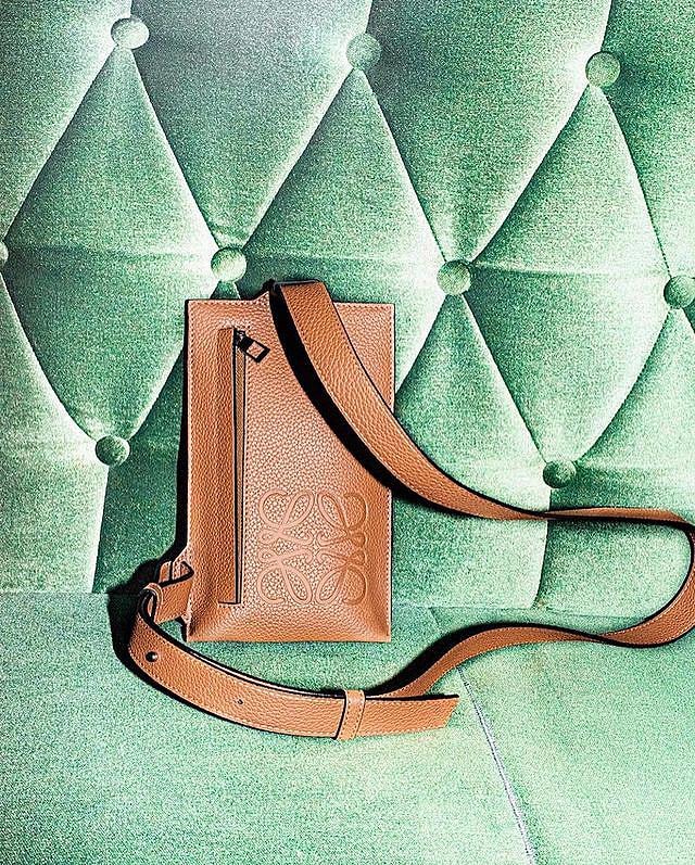 LOEWE 攜手日本知名選貨店鋪 GR8 打造最新形象特輯