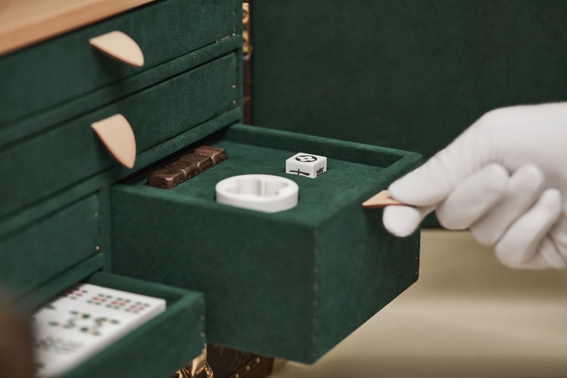 Louis Vuitton 推出全新 Vanity 麻將箱