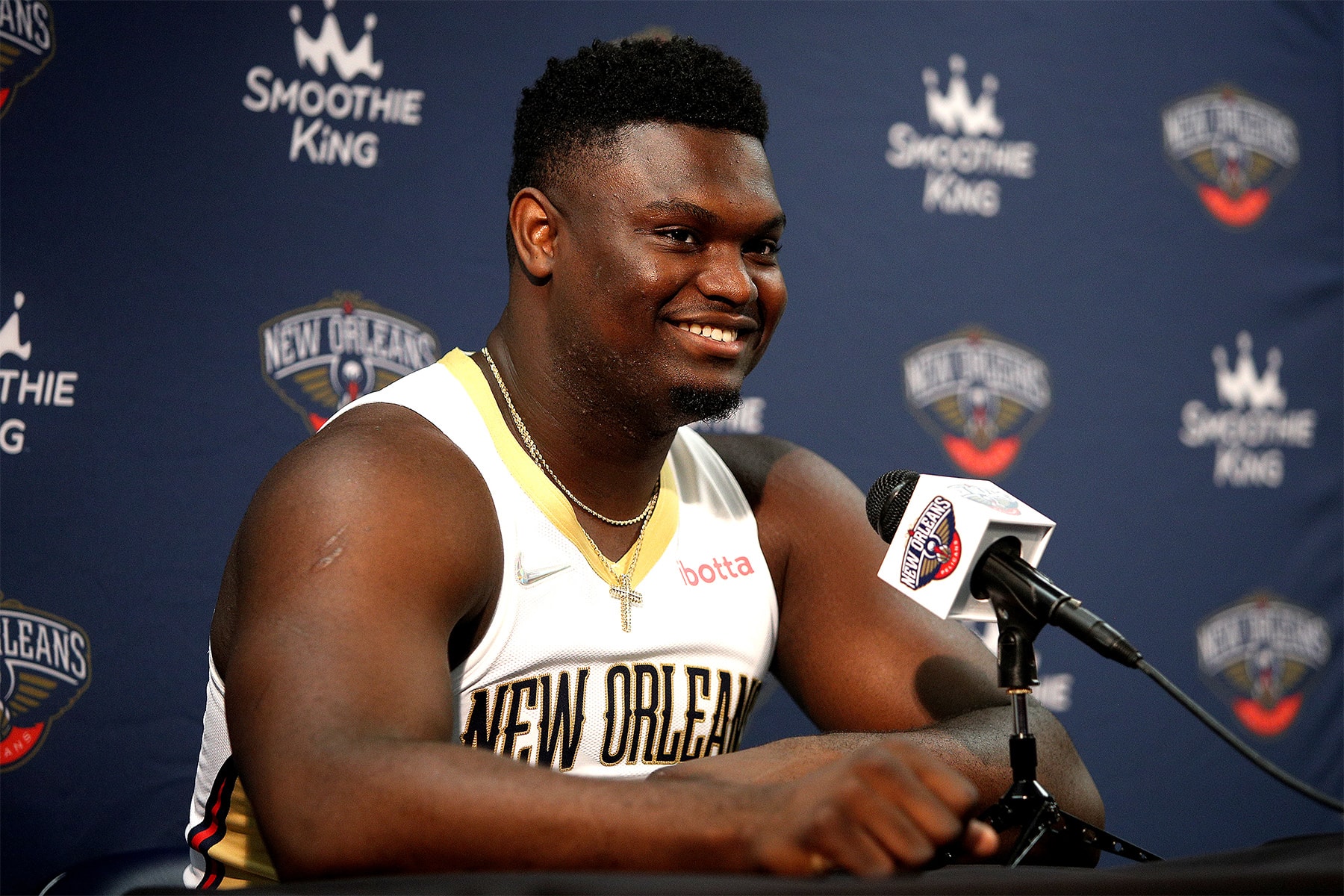 Zion Williamson Reportedly Has Weight Clause In New Contract