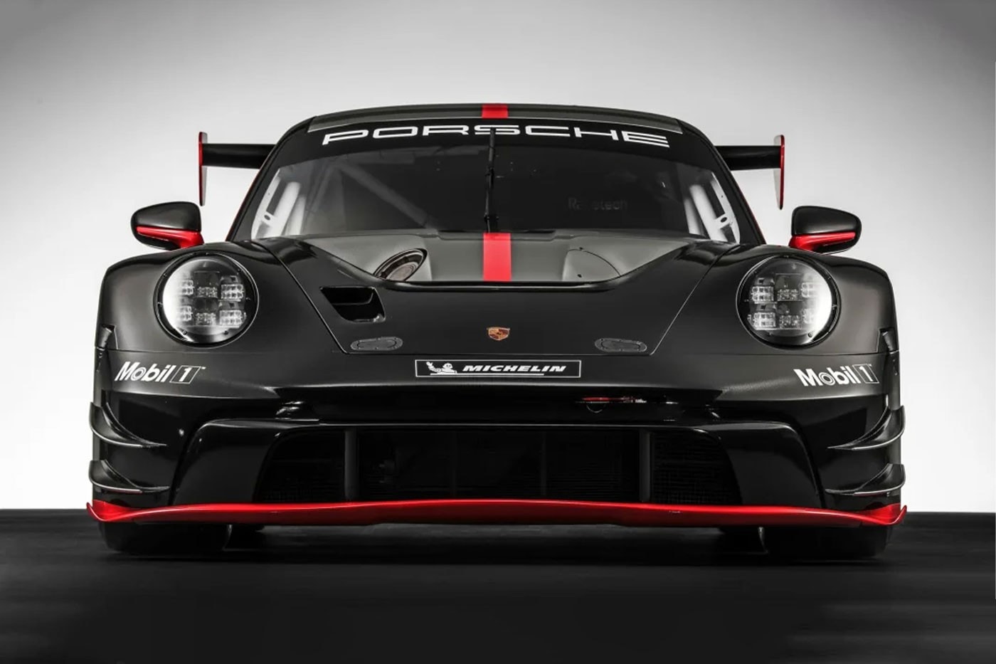 Porsche 發表全新 2023 911 GT3 R 高性能賽車
