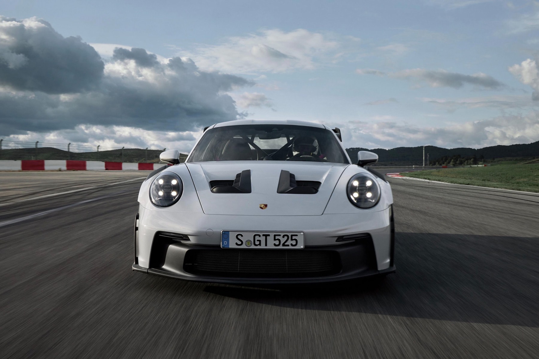 注目全新改款 2023 Porsche 911 GT3 RS 車型正式登場