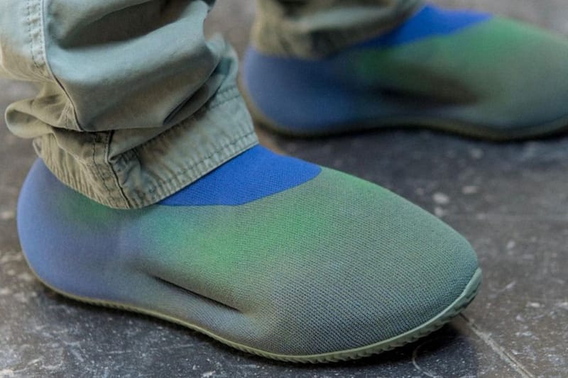 adidas YZY KNIT RNR 新色「Fade Azure」上腳圖輯、發售情報公開