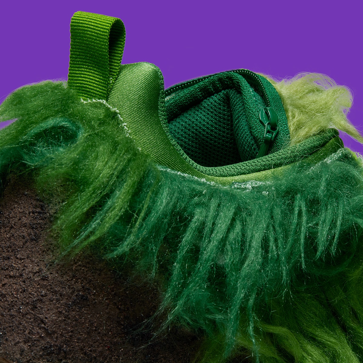 率先預覽 Cactus Plant Flea Market x Nike Dunk Low「Grinch」聯名鞋款