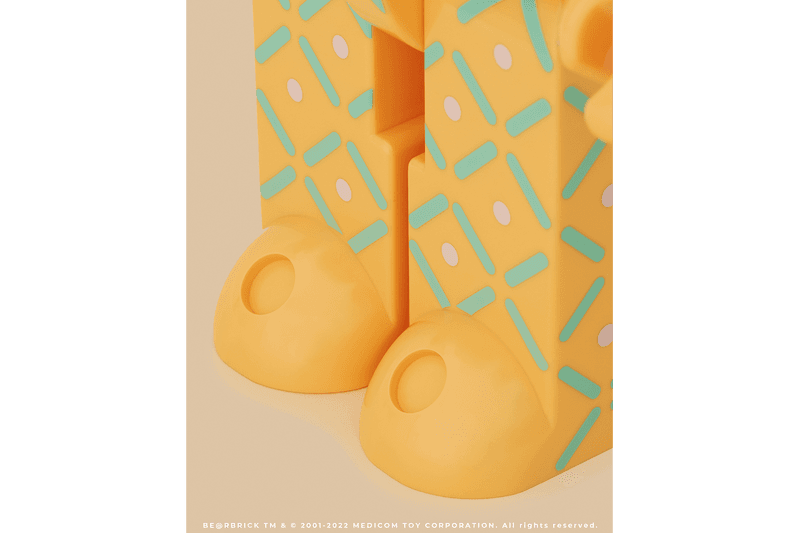 CLOT x Medicom Toy Pink Pineapple BE@RBRICK 最新聯名公仔正式登場