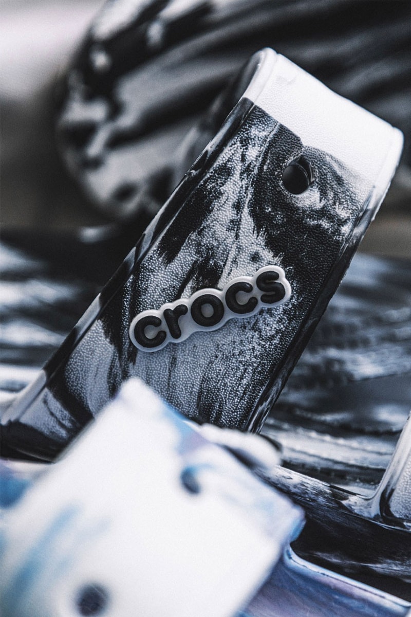 Crocs 經典涼拖鞋款 Crush Clog 及 Marbled Sandal 最新配色正式登陸 HBX