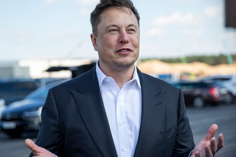 Elon Musk 親自透露將收購 Manchester United