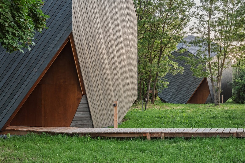 率先走進 Hello Wood 打造匈牙利「Rocks」小屋渡假村