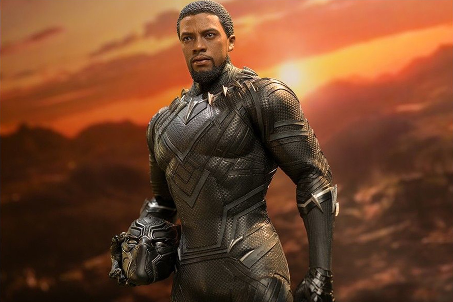 Hot Toys《黑豹 Black Panther》初代戰服版本 1:6 比例雕塑模型正式登場