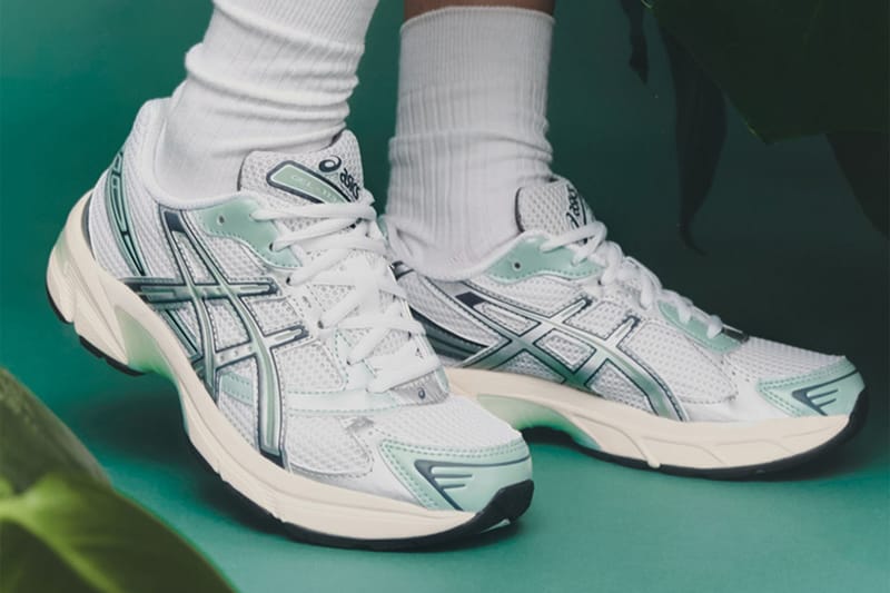 NAKED Copenhagen x ASICS GEL-1130「Sage Green」聯乘鞋款正式登場