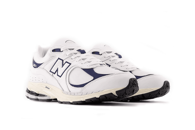 率先近賞 New Balance 2002R 全新配色「Natural Indigo」