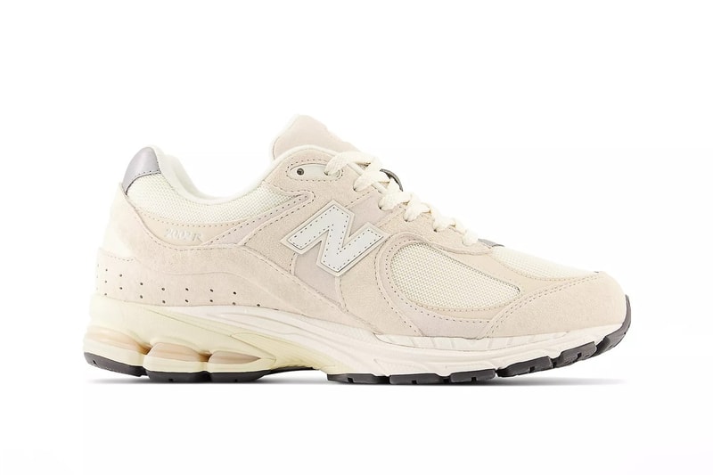 率先近賞 New Balance 2002R 最新配色「Calm Taupe」官方圖輯