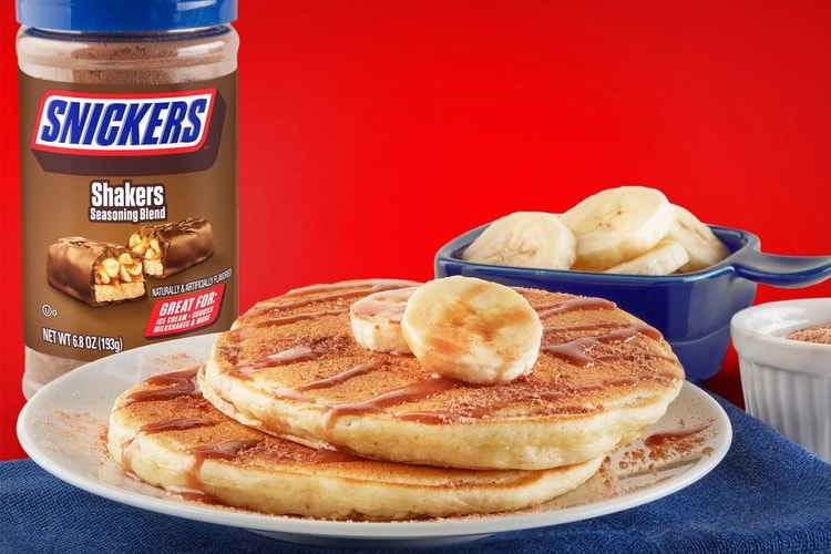 SNICKERS 推出全新巧克力、花生、焦糖綜合口味搖搖調味粉