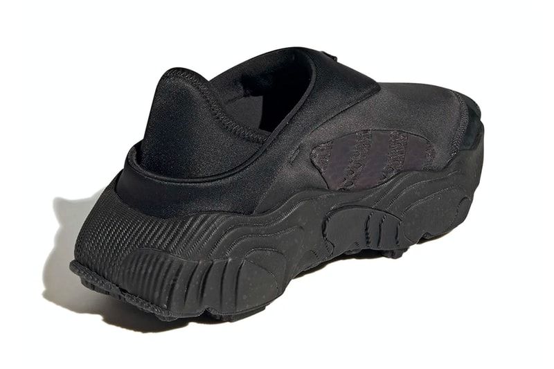 adidas 最新套穿式鞋款 Rovermule Adventure「Triple Black」發售情報正式公開