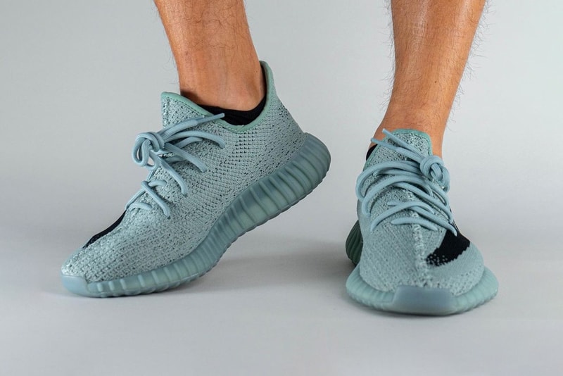 率先近賞 adidas YEEZY BOOST 350 V2 最新配色「Jade Ash」上腳圖輯