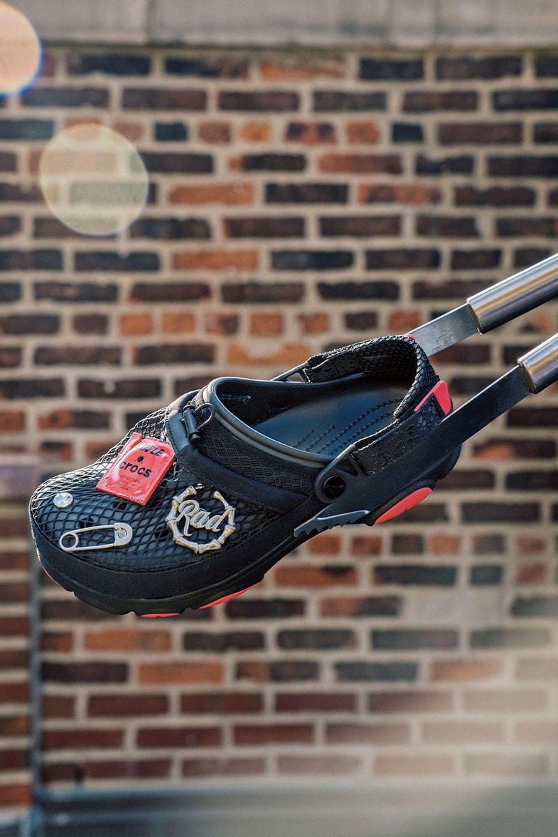 STAPLE x Crocs 打造全新 All-Terrain Clog 聯乘鞋款