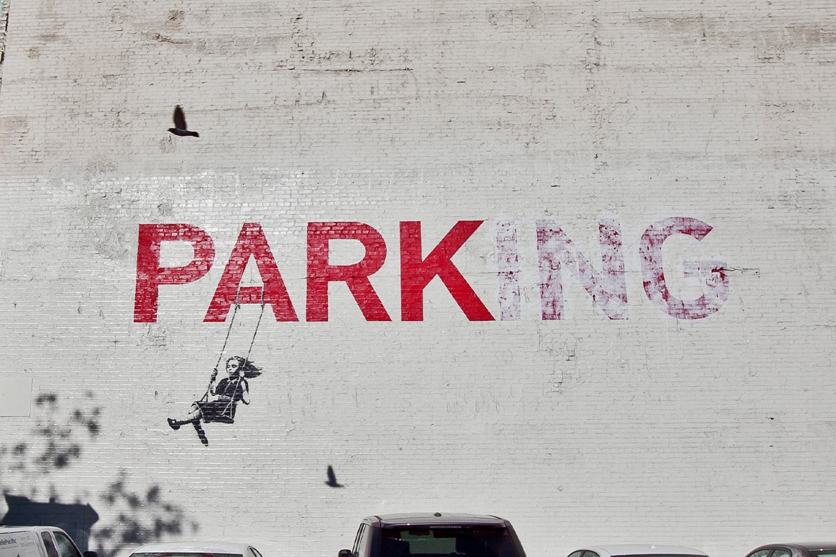 價值 $1,600 萬美元「附 Banksy 作品」建築物正式展開拍賣