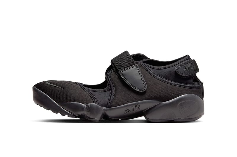 Nike Air Rift 全黑配色「Triple Black」即將回歸上架