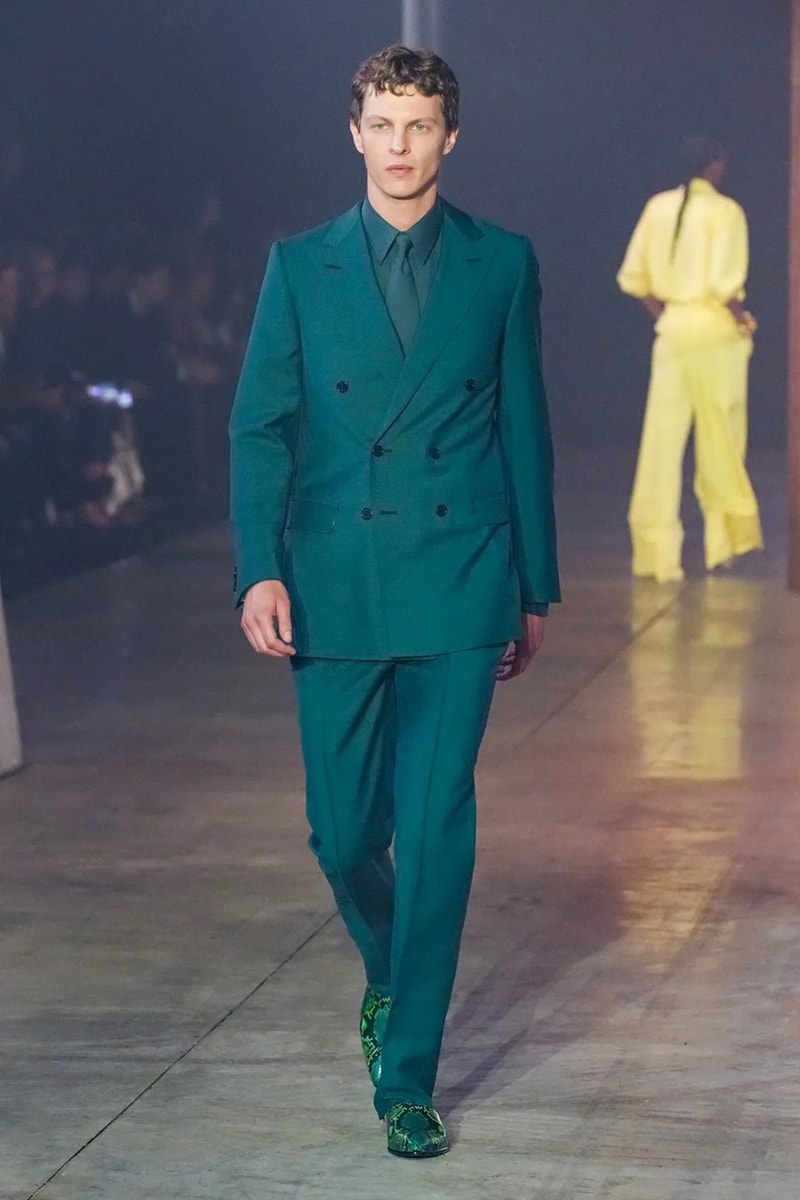 Rhude 主理人 Rhuigi Villaseñor 執掌首回 BALLY 2023 春夏系列大秀登場