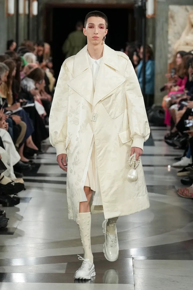 Simone Rocha 正式發佈 2023 春夏系列大秀