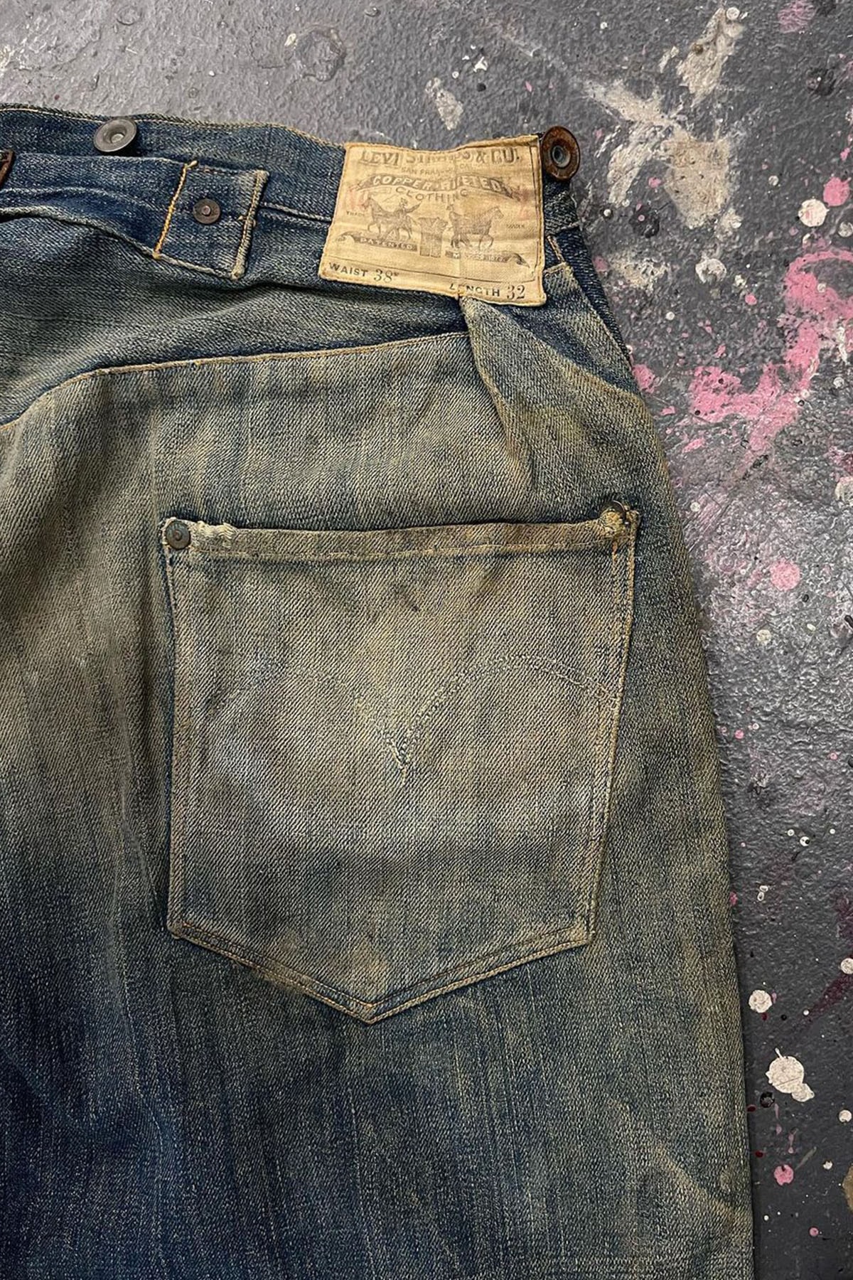 1880 年代 Levi's 古著牛仔褲以 $87,400 美元拍賣售出
