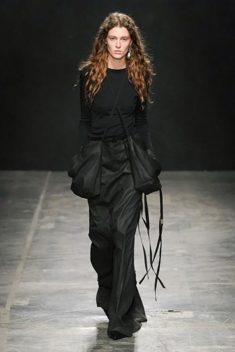 Ann Demeulemeester 正式發佈 2023 春夏系列大秀