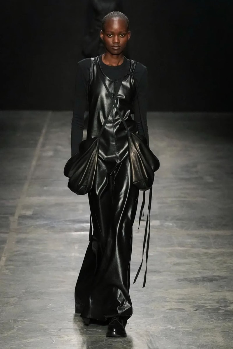 Ann Demeulemeester 正式發佈 2023 春夏系列大秀