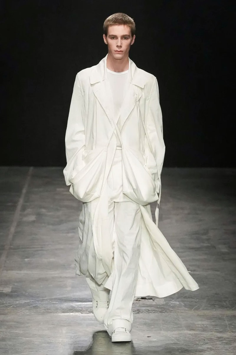 Ann Demeulemeester 正式發佈 2023 春夏系列大秀