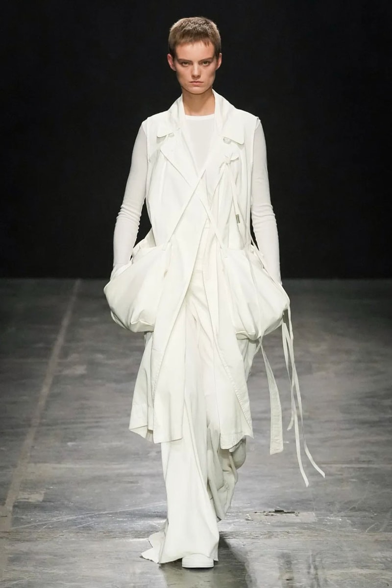 Ann Demeulemeester 正式發佈 2023 春夏系列大秀