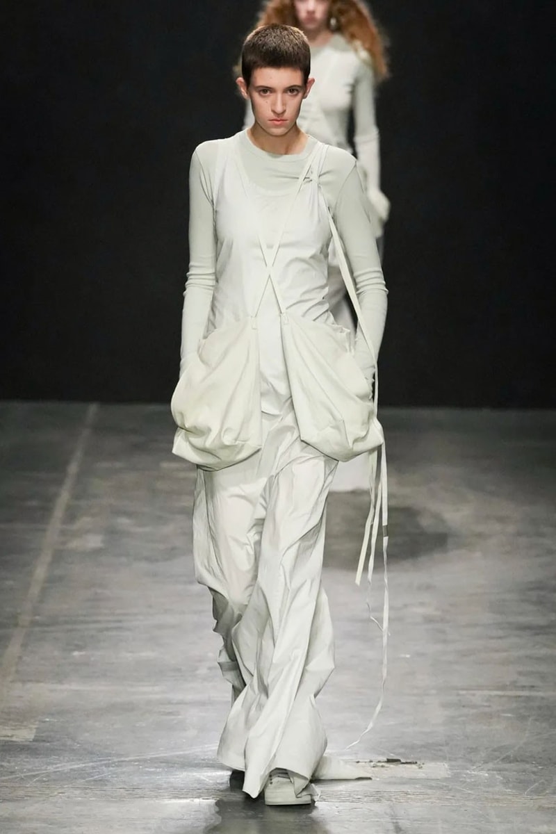 Ann Demeulemeester 正式發佈 2023 春夏系列大秀