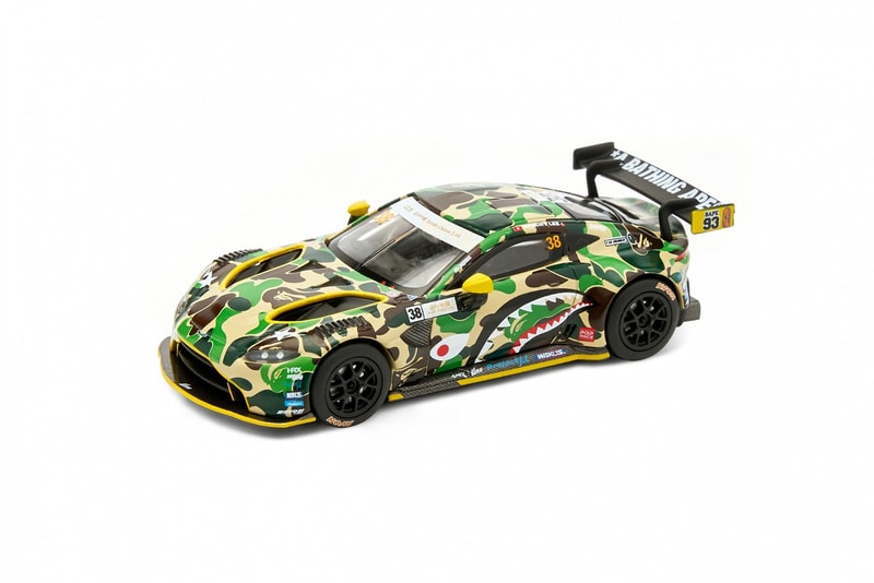 BAPE® x ASTON MARTIN GT3 聯名模型車即將登場