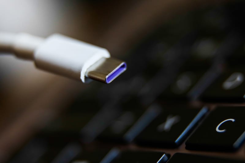 歐盟正式通過「強制手機統一採用 USB Type-C 接口」法案