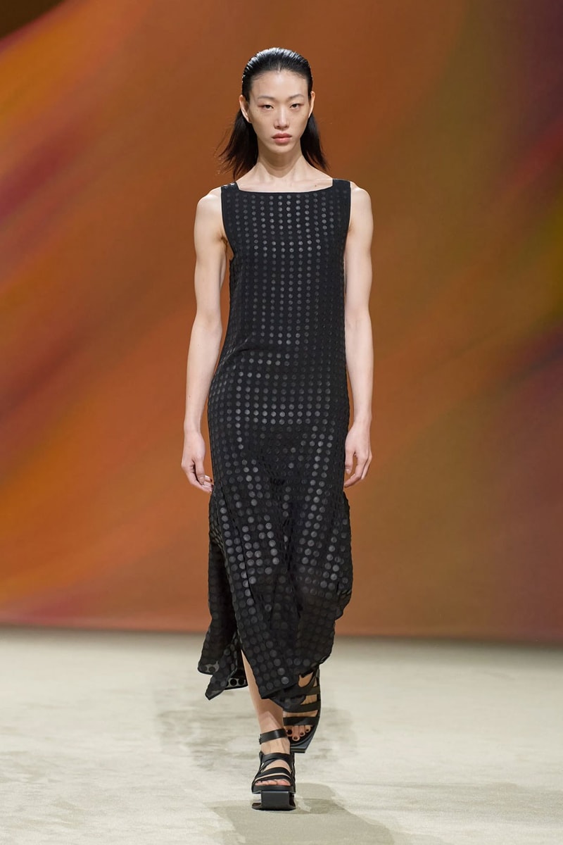 Hermès 正式發佈 2023 春夏女裝系列大秀