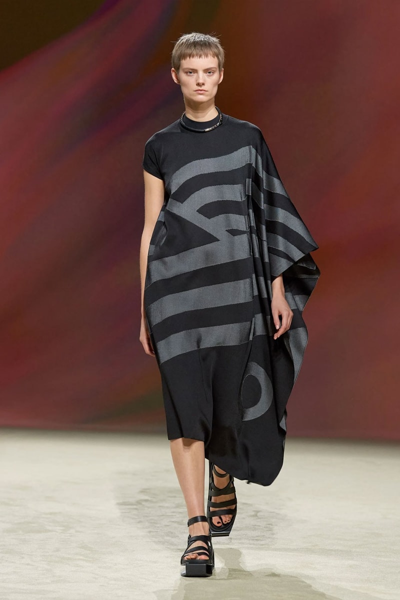 Hermès 正式發佈 2023 春夏女裝系列大秀