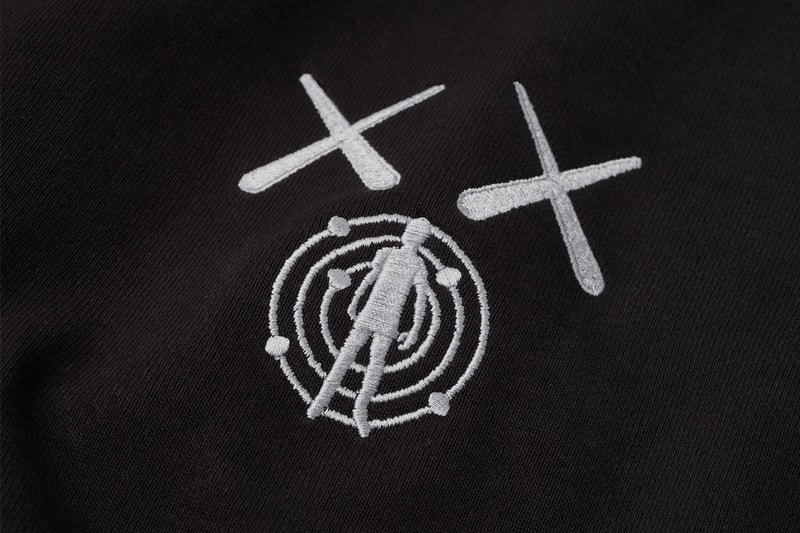 Kid Cudi 攜手 KAWS 打造《Man on the Moon》黑膠套組、周邊服裝系列