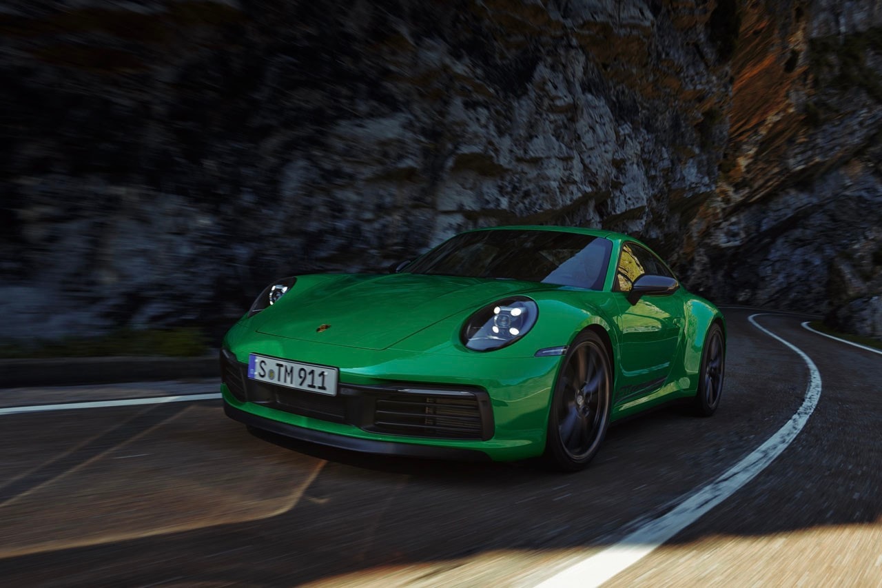 Porsche 正式發表全新輕量化車型 911 Carrera T