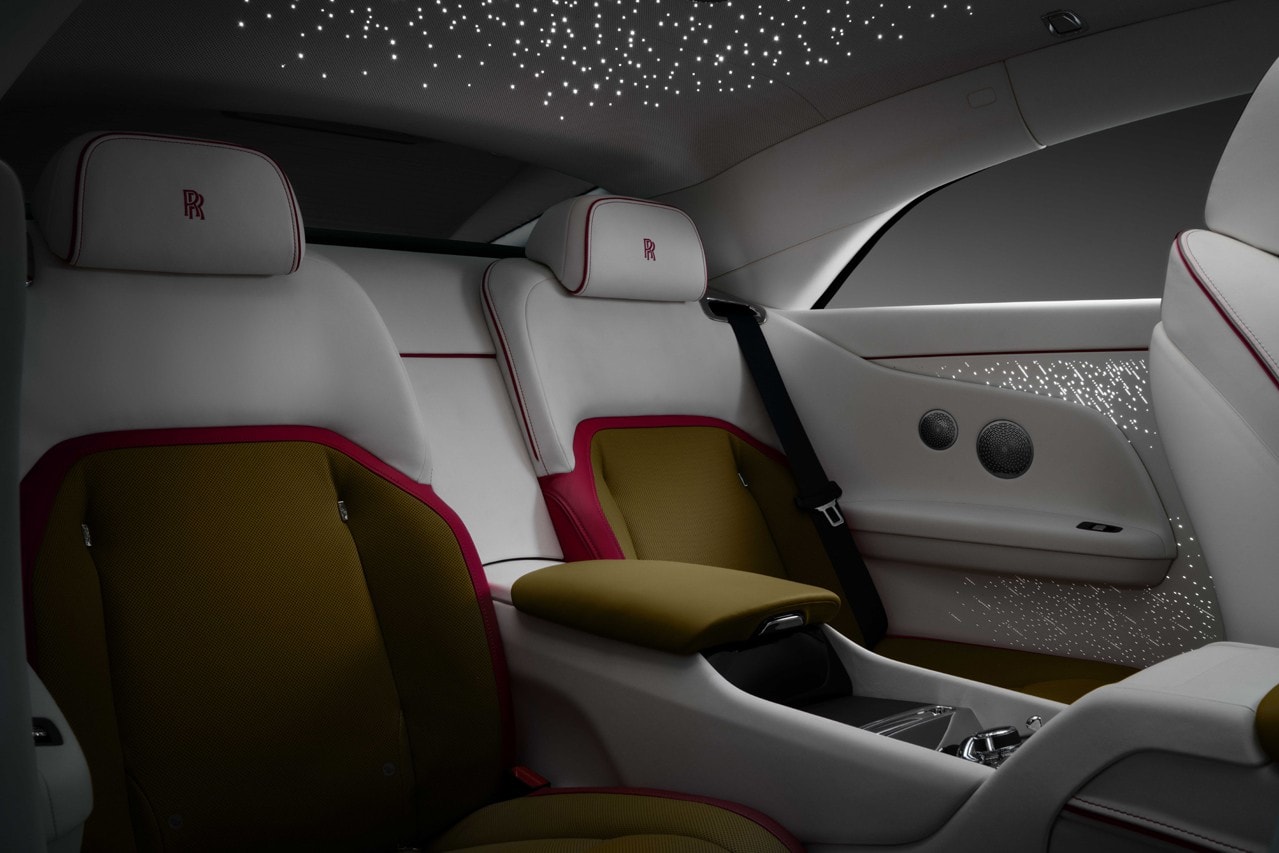 Rolls-Royce 正式發表首款電能車型「Spectre」