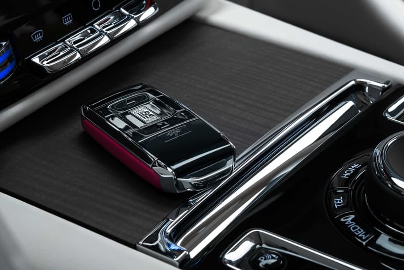 Rolls-Royce 正式發表首款電能車型「Spectre」