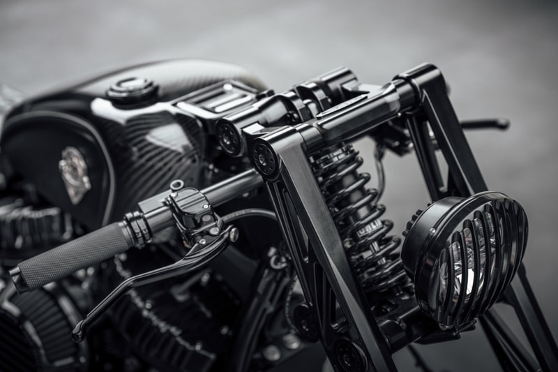 Rough Crafts 打造 Harley-Davidson 全新定製車型「Asphalt Glider」