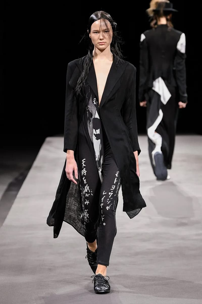 Yohji Yamamoto 2023 春夏女裝系列大秀登場