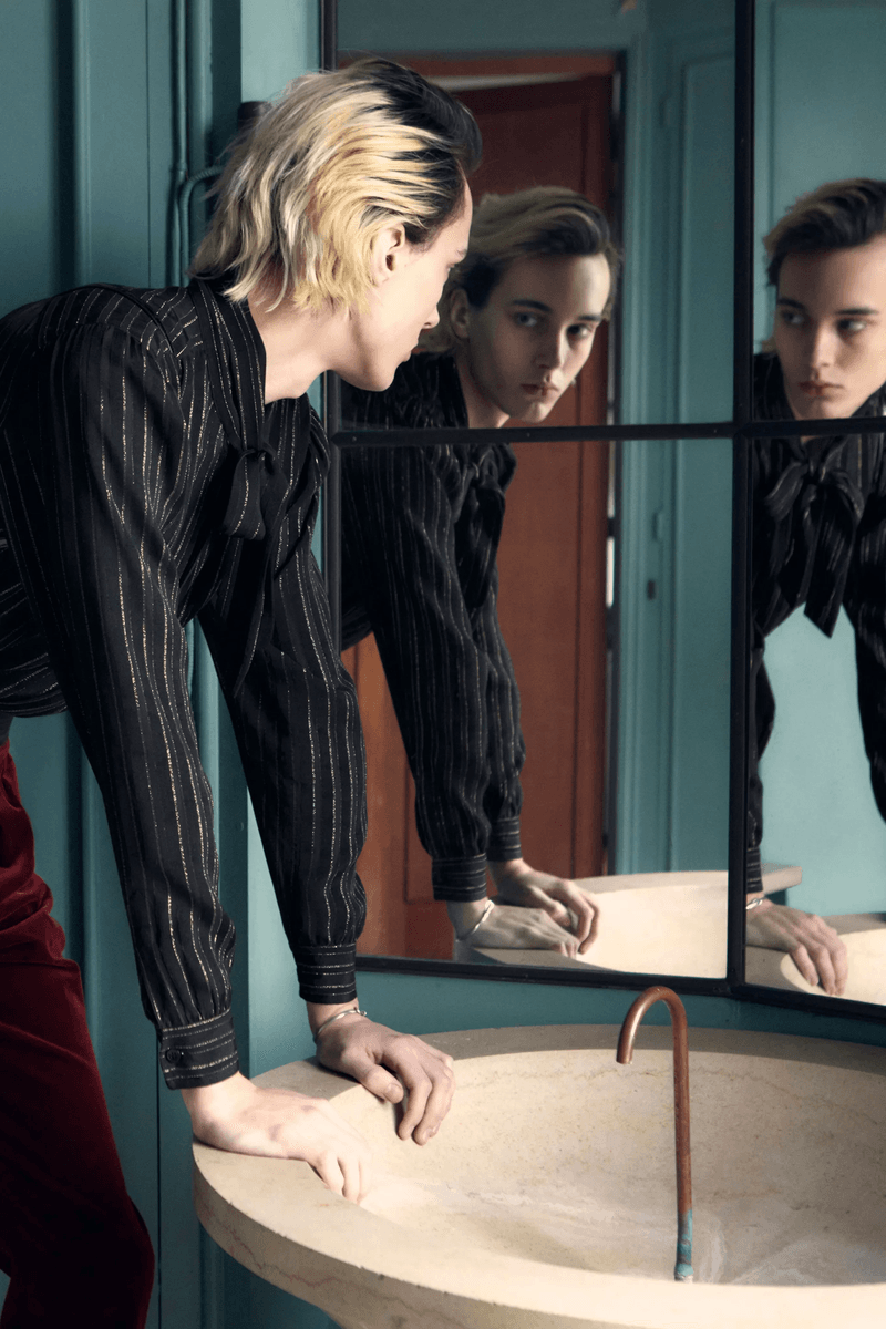Saint Laurent 2022 秋冬系列以傳奇導演 Luis Buñuel 作品為靈感