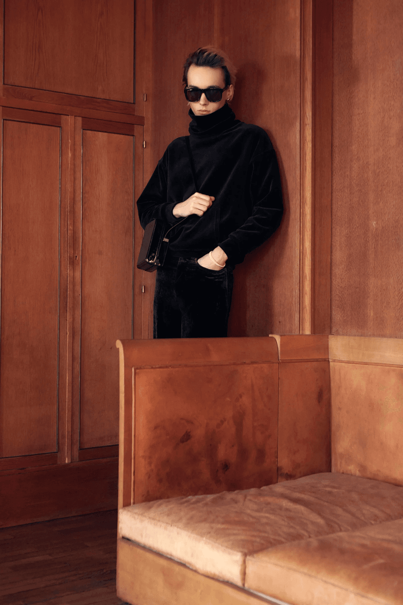 Saint Laurent 2022 秋冬系列以傳奇導演 Luis Buñuel 作品為靈感